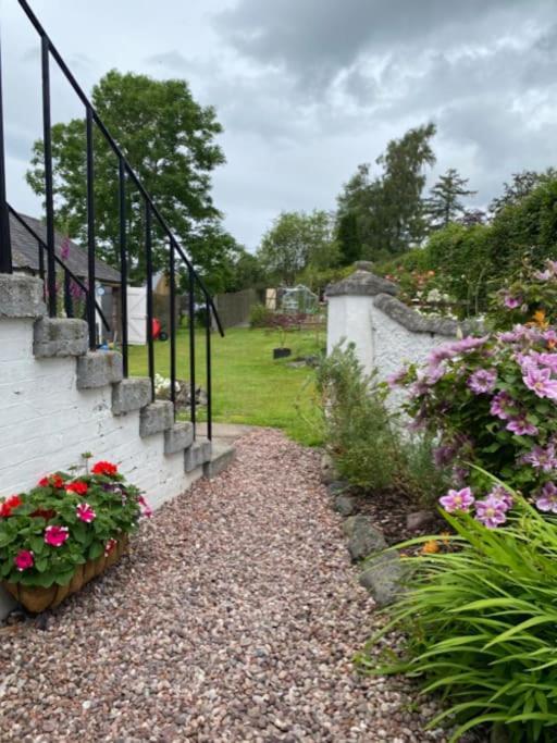 Dalry  St John'S Flat Spacious Accomodation מראה חיצוני תמונה